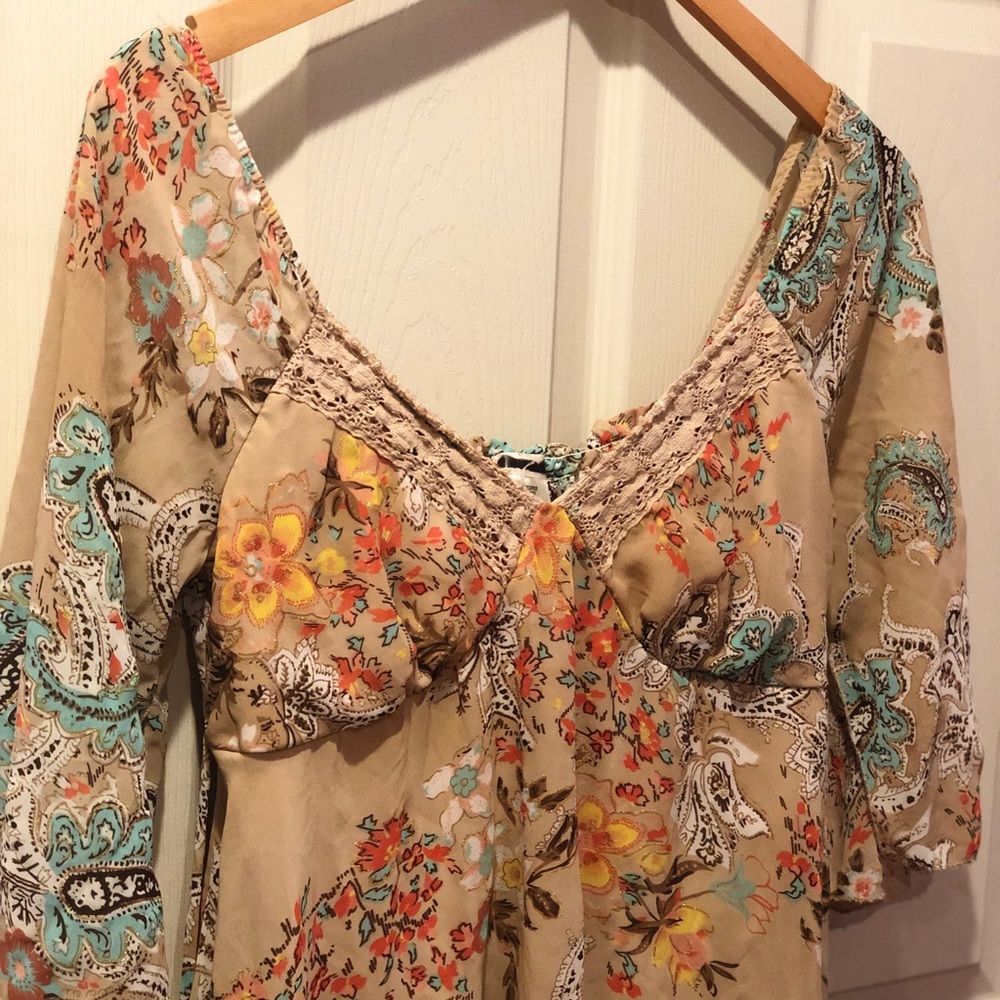Spring Floral Tan Vintage Blouse